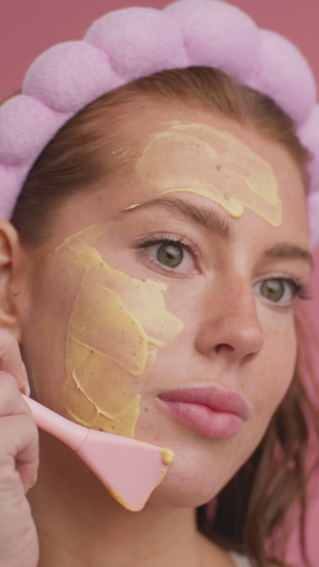 Load video: hibiscus clay mask